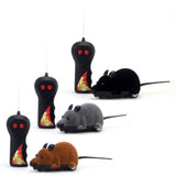 Souris télécommandée pour chat